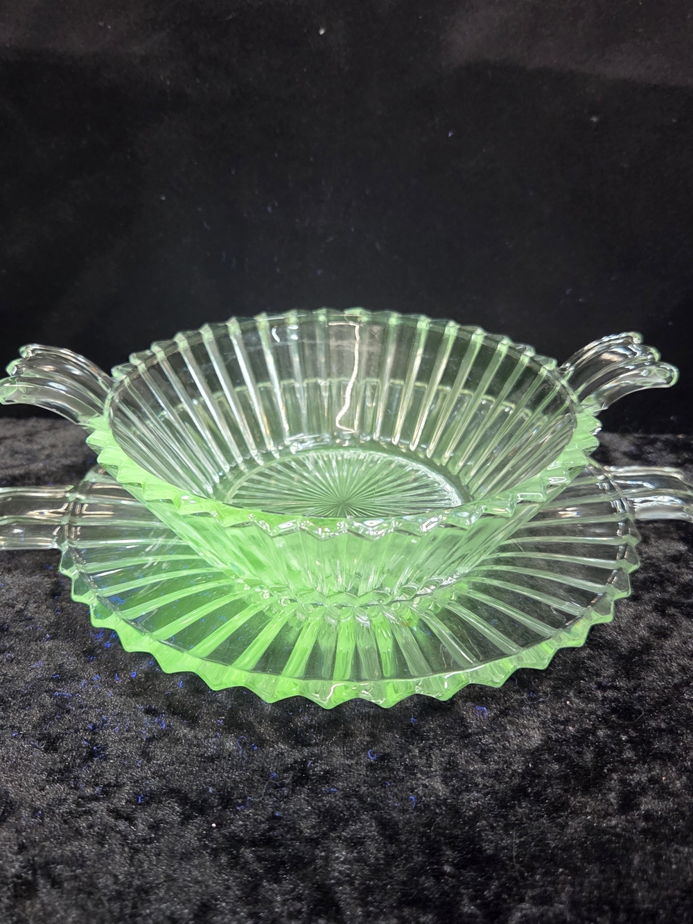 Vintage Heisey Ridgeleigh Clear Glass Sauce Condiment Bowl & Cheese Plate Glows